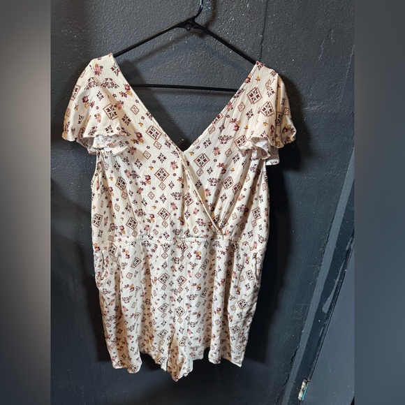 Torrid Cream and Red Floral V-Neck Romper with Cap Sleeves - Picture 1 of 6